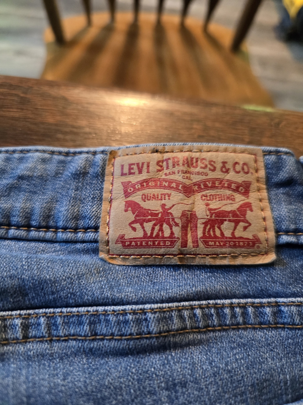 Levi's Men's Blue Denim Jeans - Classic Fit